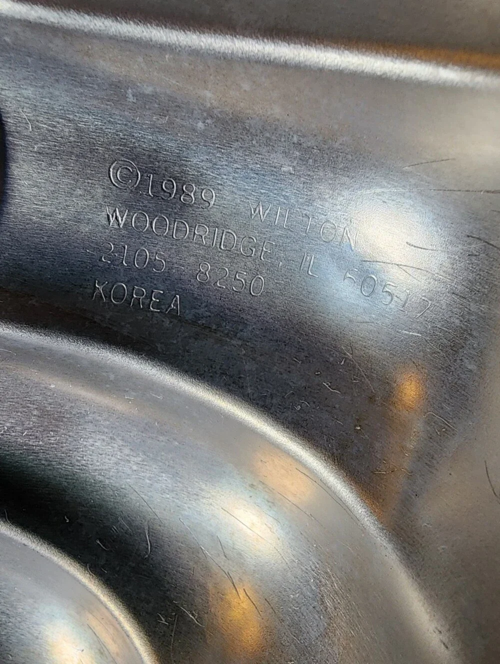 1989 Wilton Seashell Cake Pan